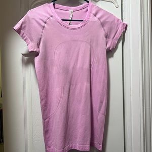 Lululemon swiftly tech crew neck size 6
